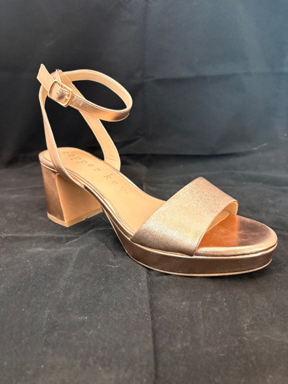 Copper Key Adore Rose Gold platform heel. 2026. Sz 10
